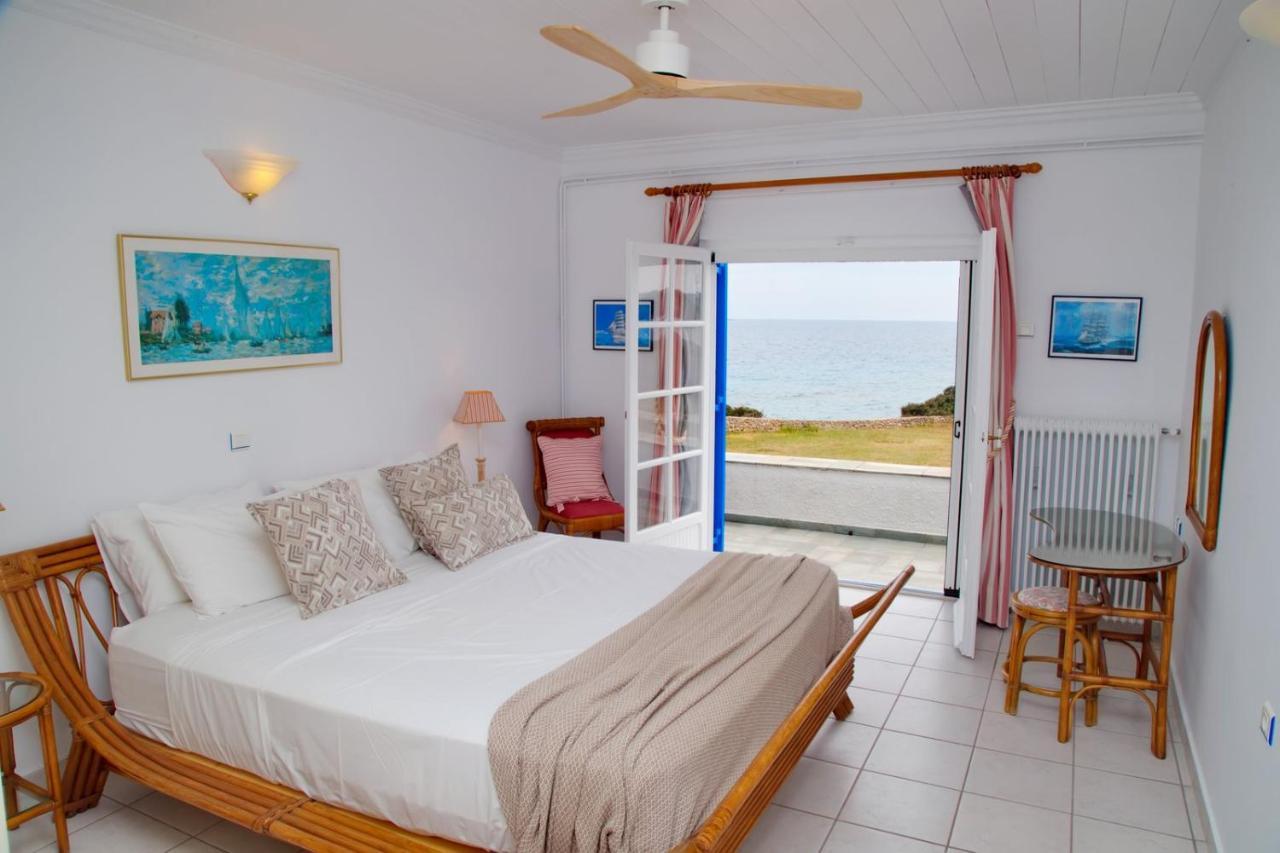 Aroura Homes 4Br Beachfront Villa Спетсес Экстерьер фото